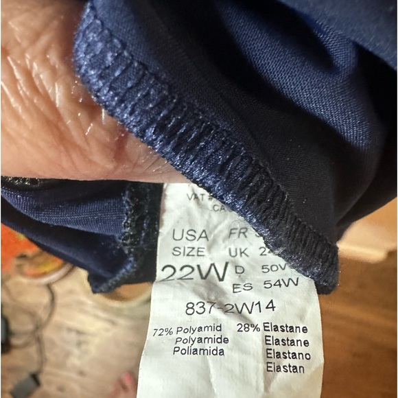 Profile by Gottex Navy Skirted One Piece. Rushed sides. 22w - Picture 2 of 5